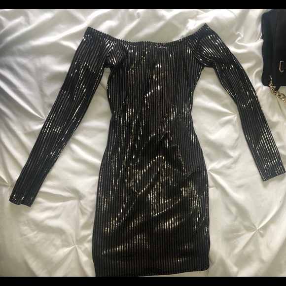 Dress - Picture 2 of 4